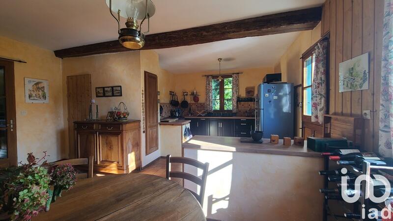 Maison - 212 m² - 8 pièces