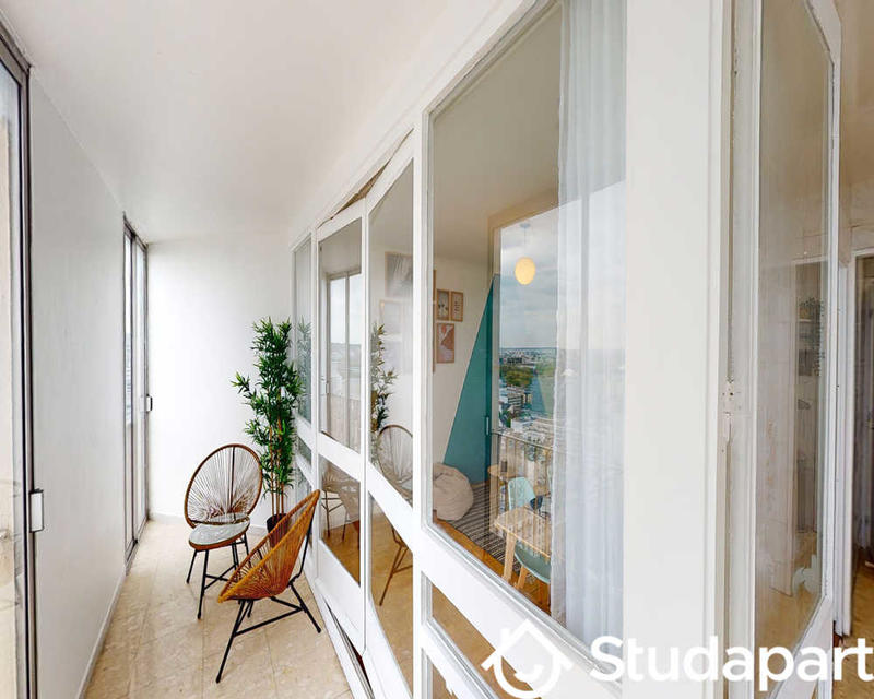 Chambre - 70 m² - 1 pièce