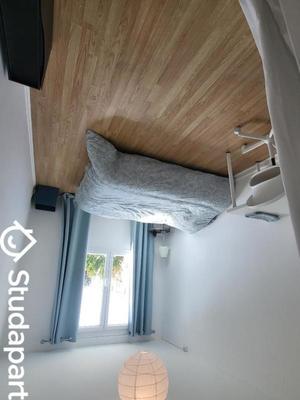 Chambre - 12 m² - 1 pièce