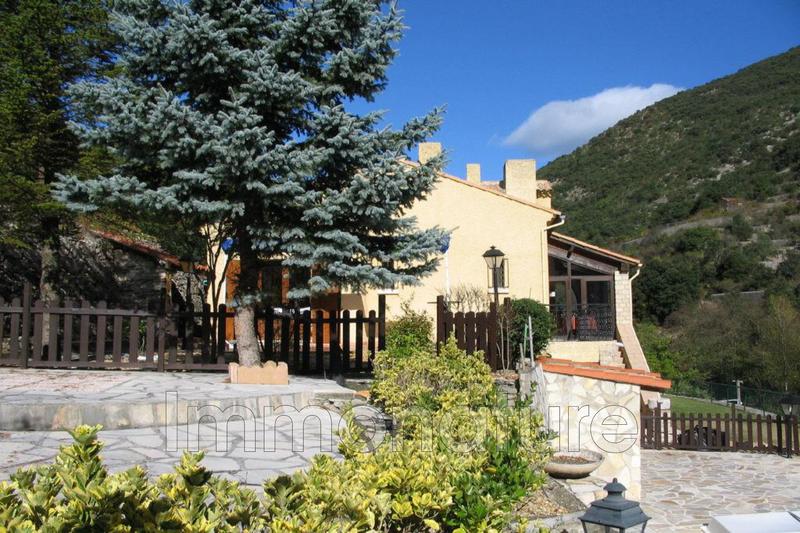 Maison - 165 m² - 10 pièces