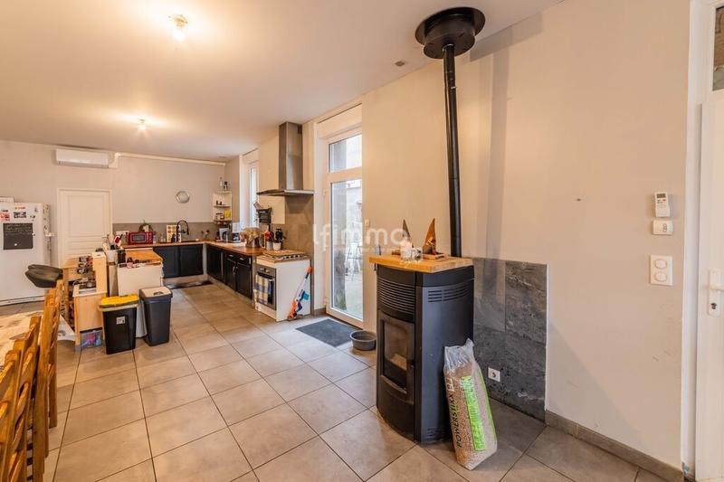 Maison de village - 275 m² - 8 pièces