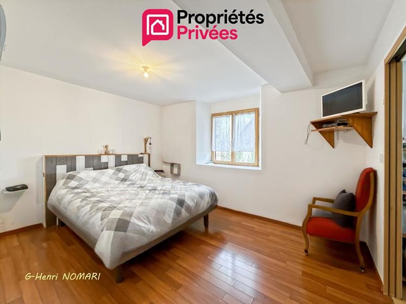 Maison - 165 m² - 7 pièces