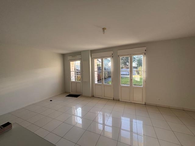 Maison en pierre - 111 m² - 4 pièces