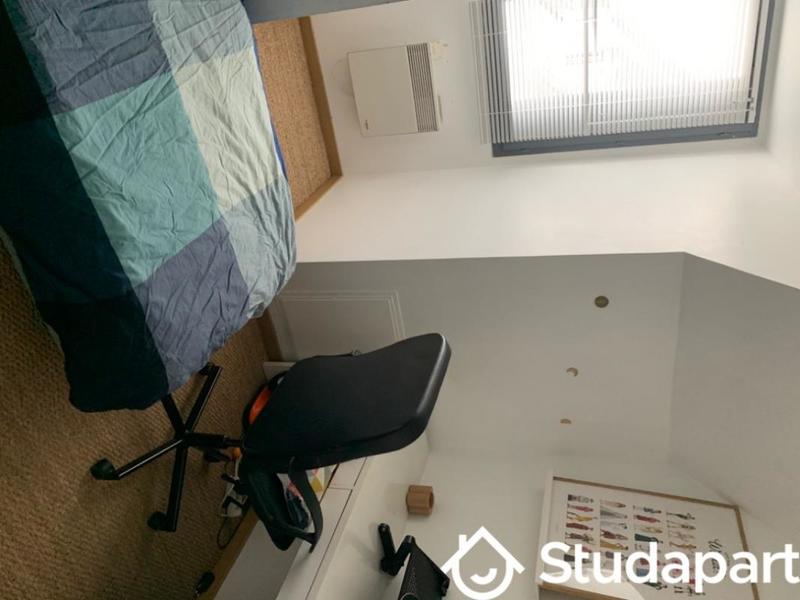 Chambre - 10 m² - 1 pièce