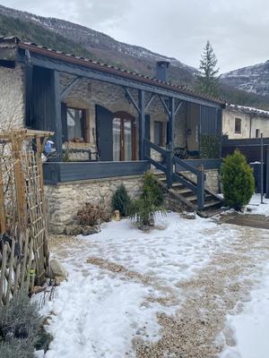 Maison - 180 m² - 8 pièces