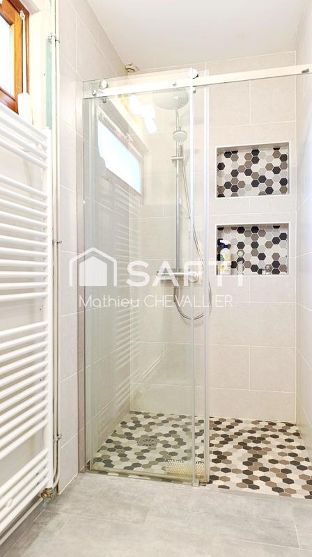 Maison - 95 m² - 3 pièces