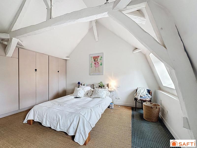 Maison - 180 m² - 8 pièces