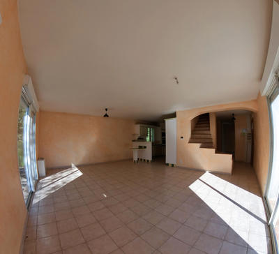 Maison - 104 m² - 5 pièces