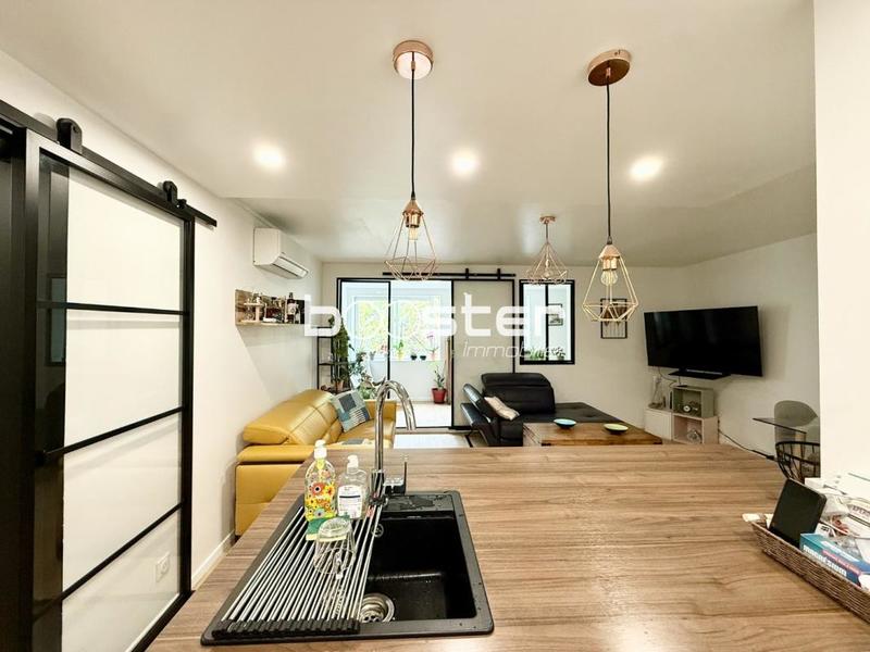 Appartement ancien - 63 m² - 3 pièces