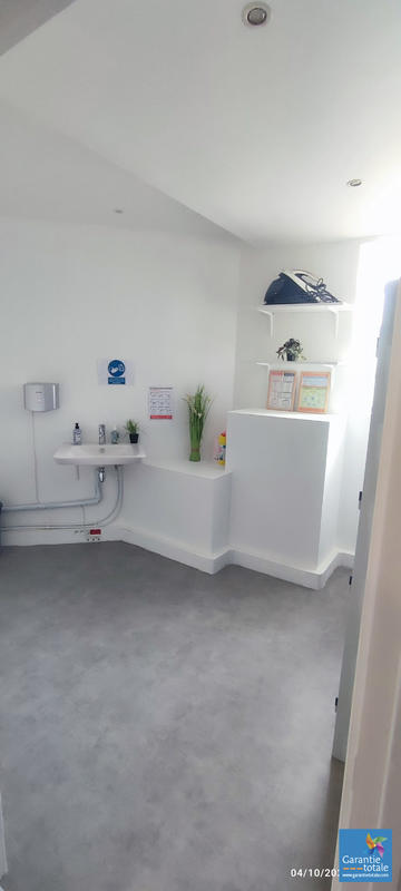 Local commercial - 65 m² - 5 pièces