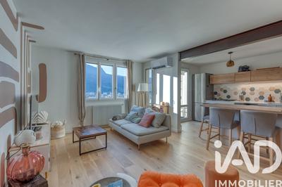 Appartement - 84 m² - 4 pièces