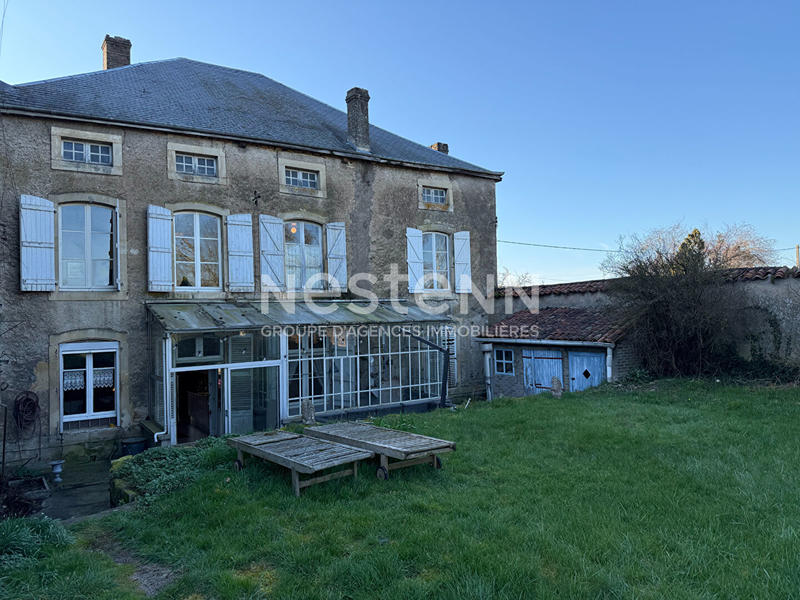 Maison - 259 m² - 10 pièces