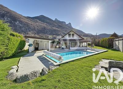 Maison - 153 m² - 7 pièces