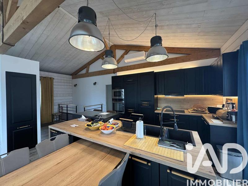 Maison - 108 m² - 4 pièces