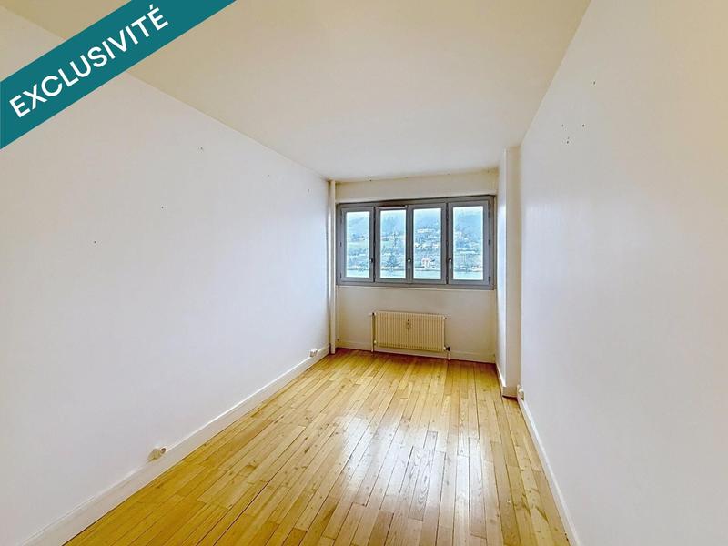 Appartement - 82 m² - 4 pièces