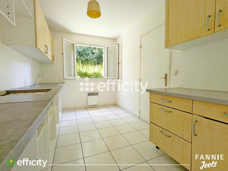 Maison - 98 m² - 5 pièces