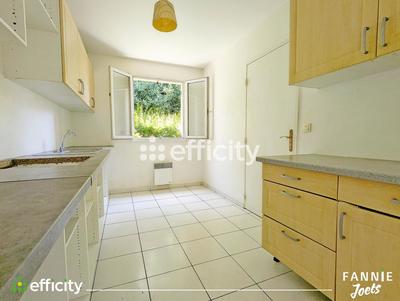 Maison - 98 m² - 5 pièces