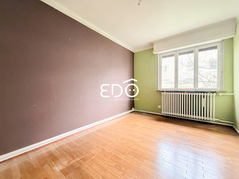 Maison - 96 m² - 5 pièces