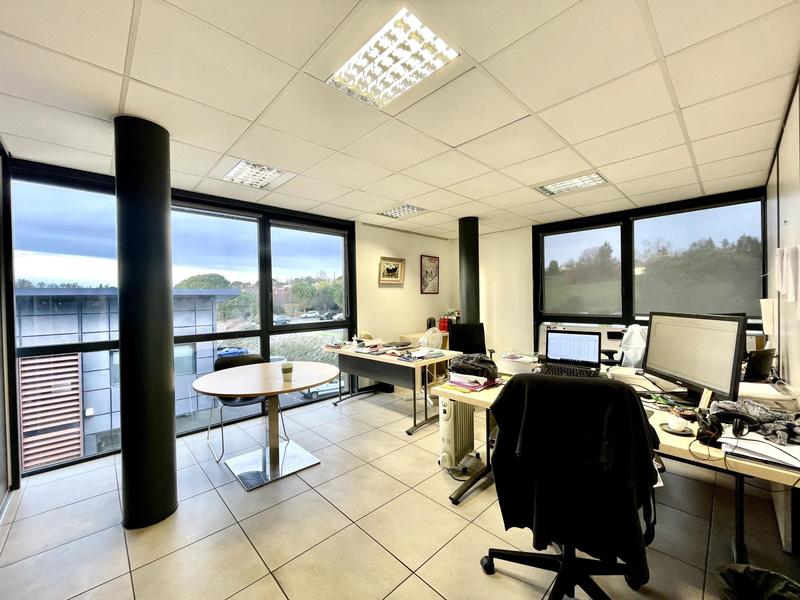 Bureau - 24 m² - 1 pièce