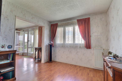 Appartement - 84 m² - 4 pièces