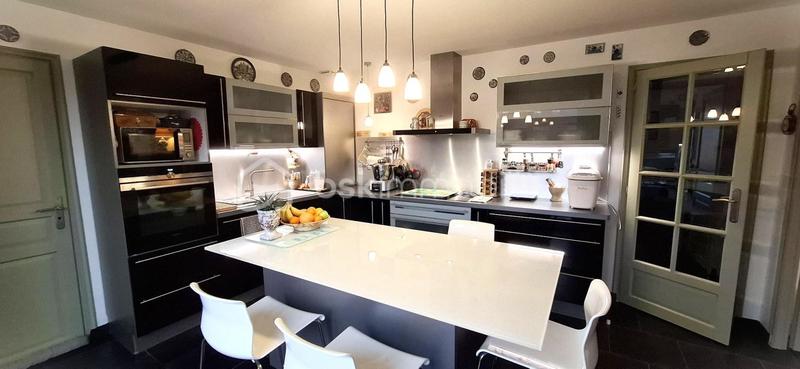 Maison - 153 m² - 6 pièces