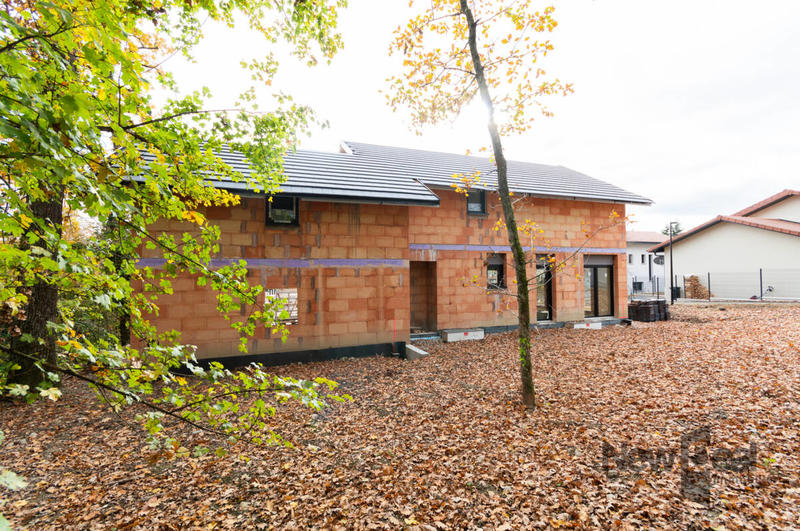 Maison - 238 m² - 5 pièces