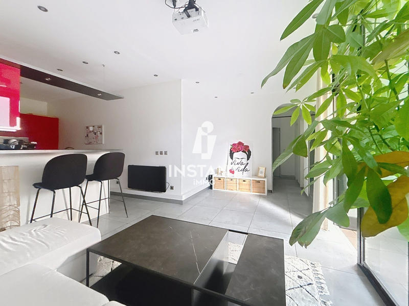 Appartement - 67 m² - 3 pièces