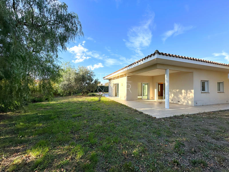 Maison - 180 m² - 6 pièces