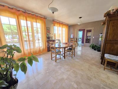 Pavillon - 182 m² - 6 pièces