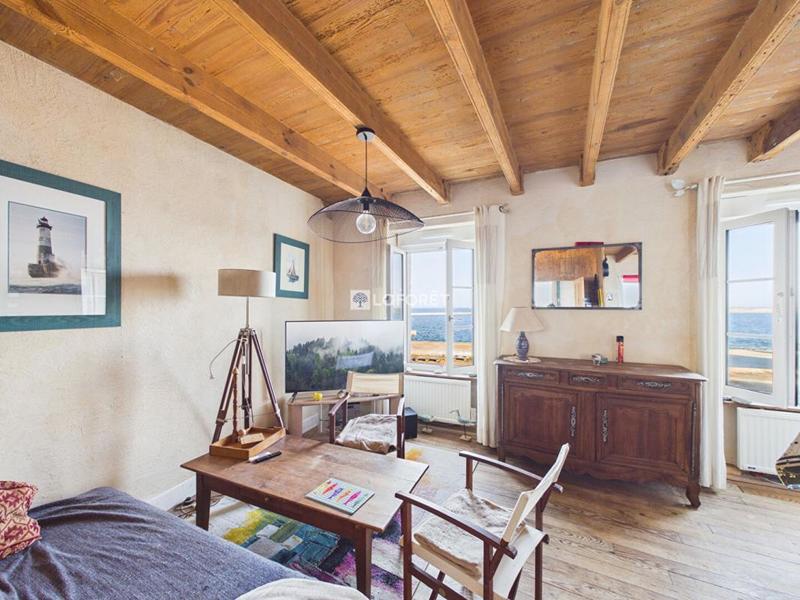 Maison - 69 m² - 6 pièces