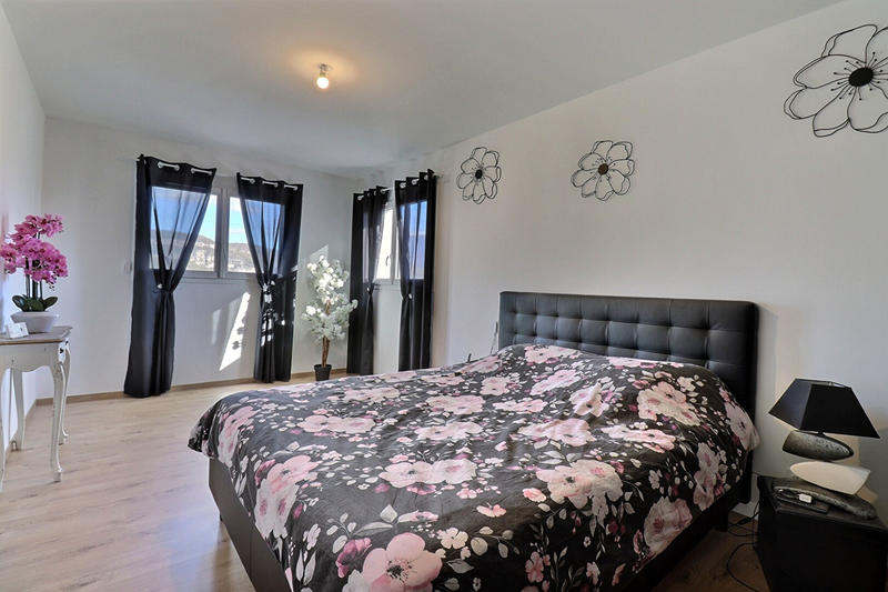 Maison - 148 m² - 4 pièces