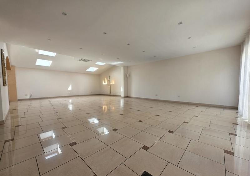 Maison ancienne - 196 m² - 5 pièces