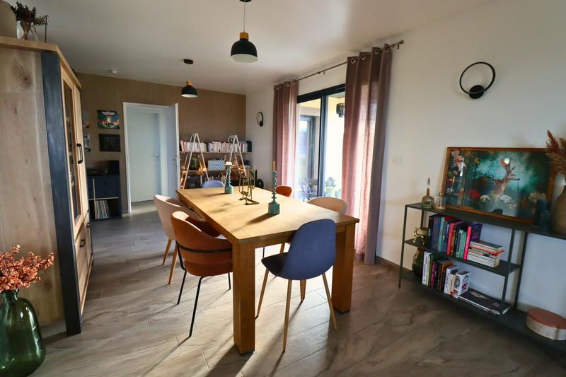 Maison - 95 m² - 3 pièces