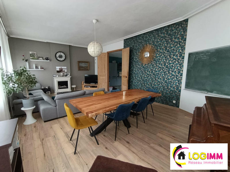 Maison - 203 m² - 10 pièces