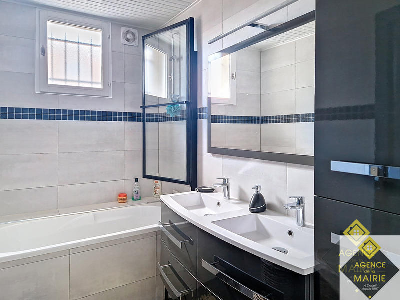 Maison - 115 m² - 6 pièces