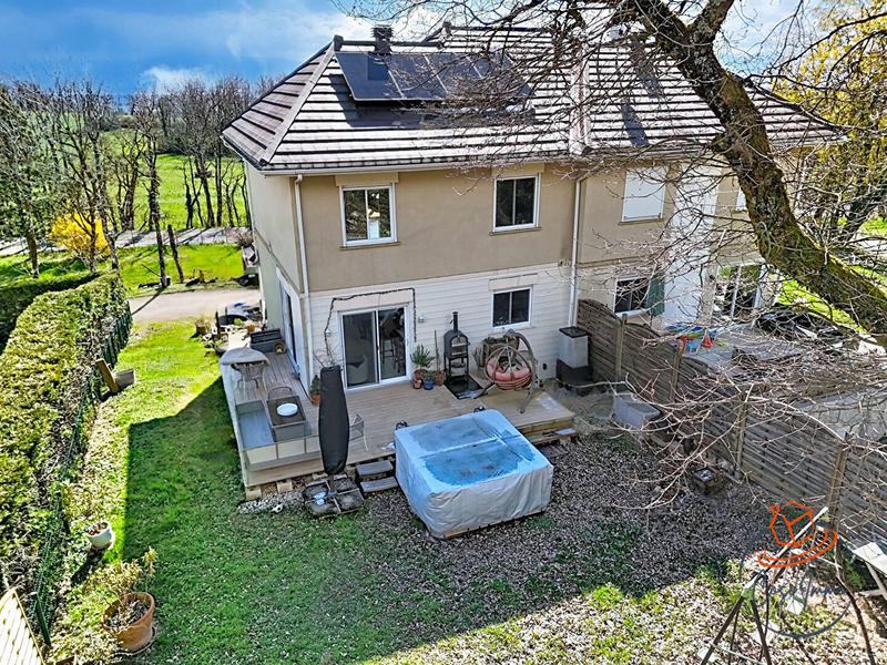 Maison - 110 m² - 5 pièces