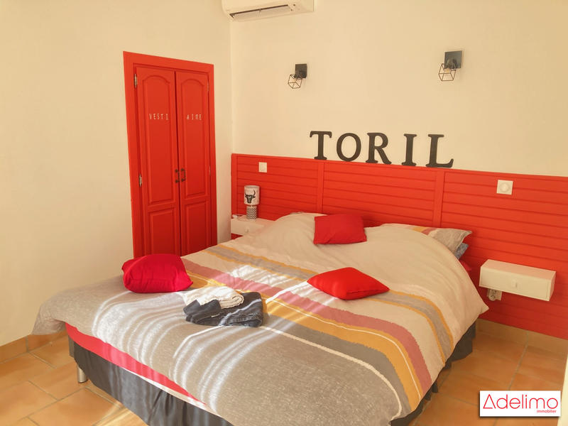 Mas - 418 m² - 18 pièces