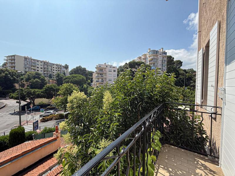 Immeuble - 146 m² - 8 pièces