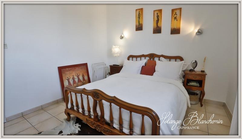 Maison - 250 m² - 9 pièces