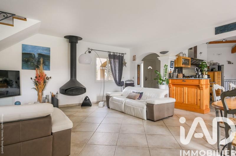 Maison - 210 m² - 7 pièces