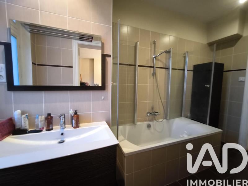 Maison - 287 m² - 12 pièces