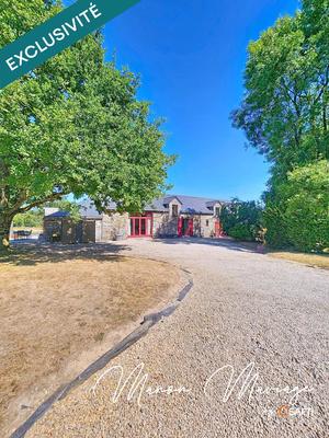 Maison - 216 m² - 5 pièces