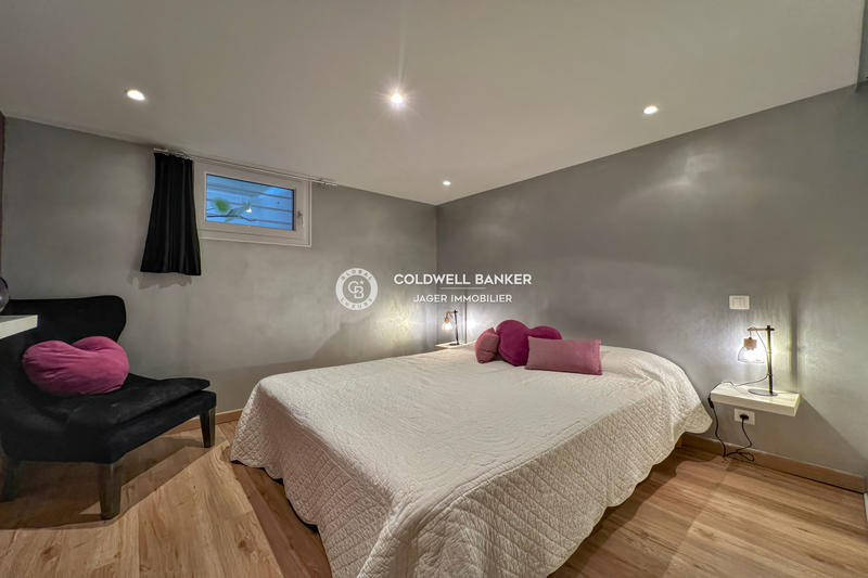 Villa - 223 m² - 5 pièces