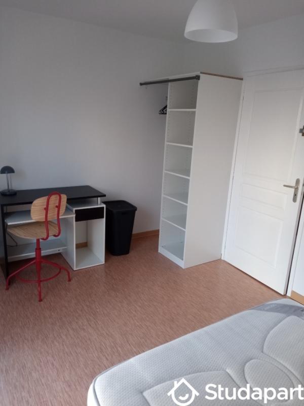 Chambre - 13 m² - 1 pièce