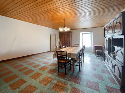 Maison - 95 m² - 5 pièces