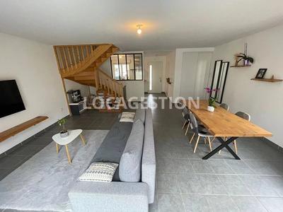 Maison - 104 m² - 5 pièces