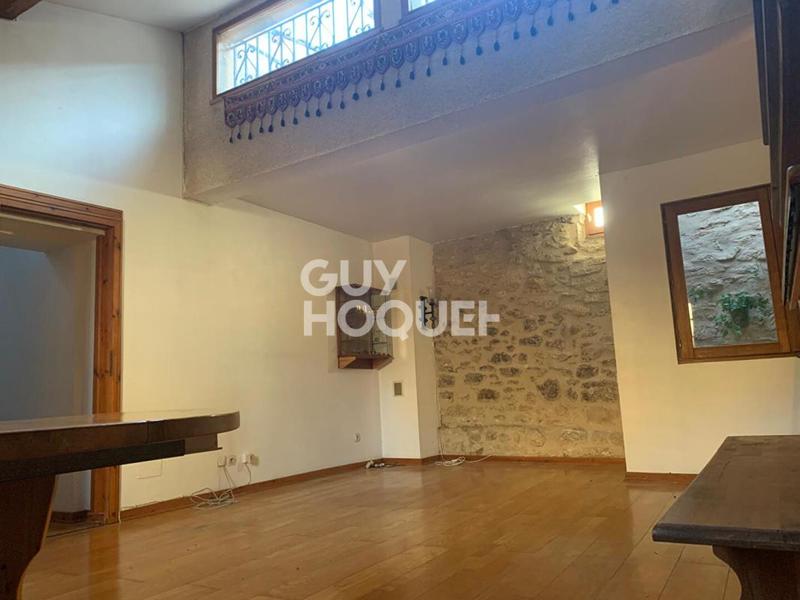 Maison - 324 m² - 8 pièces