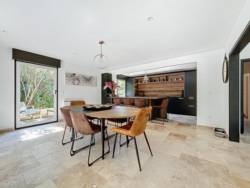 Maison - 174 m² - 7 pièces