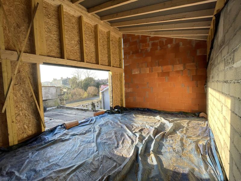 Appartement - 98 m² - 4 pièces