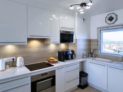 Appartement - 70 m² - 4 pièces